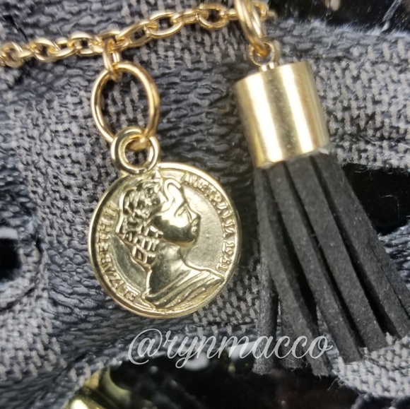 Black Gray Leather Teddy Bear Tassel Keyring - Picture 3 of 8